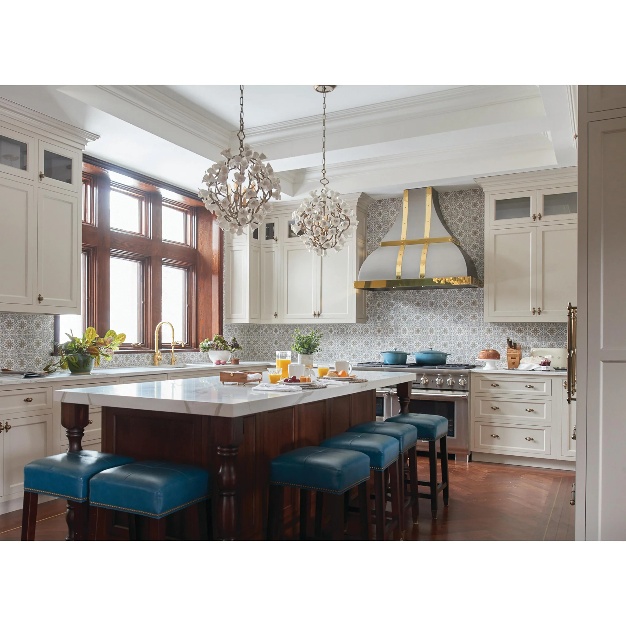 Lily 4-Light Chandelier 18.5L x 18.5W x 20H - Image 7