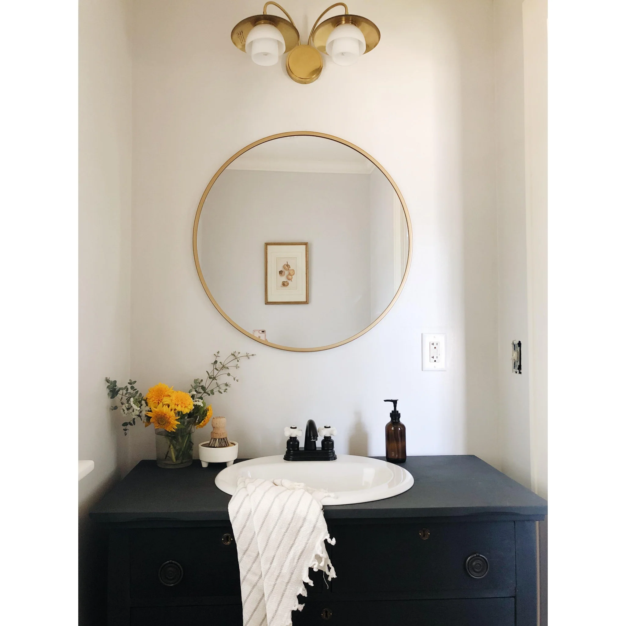 Barron 2-Light Bath and Vanity in  Aged Brass 18.5L x 18.5W x 8.25H - Image 10